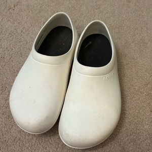 Crocs nursing clogs